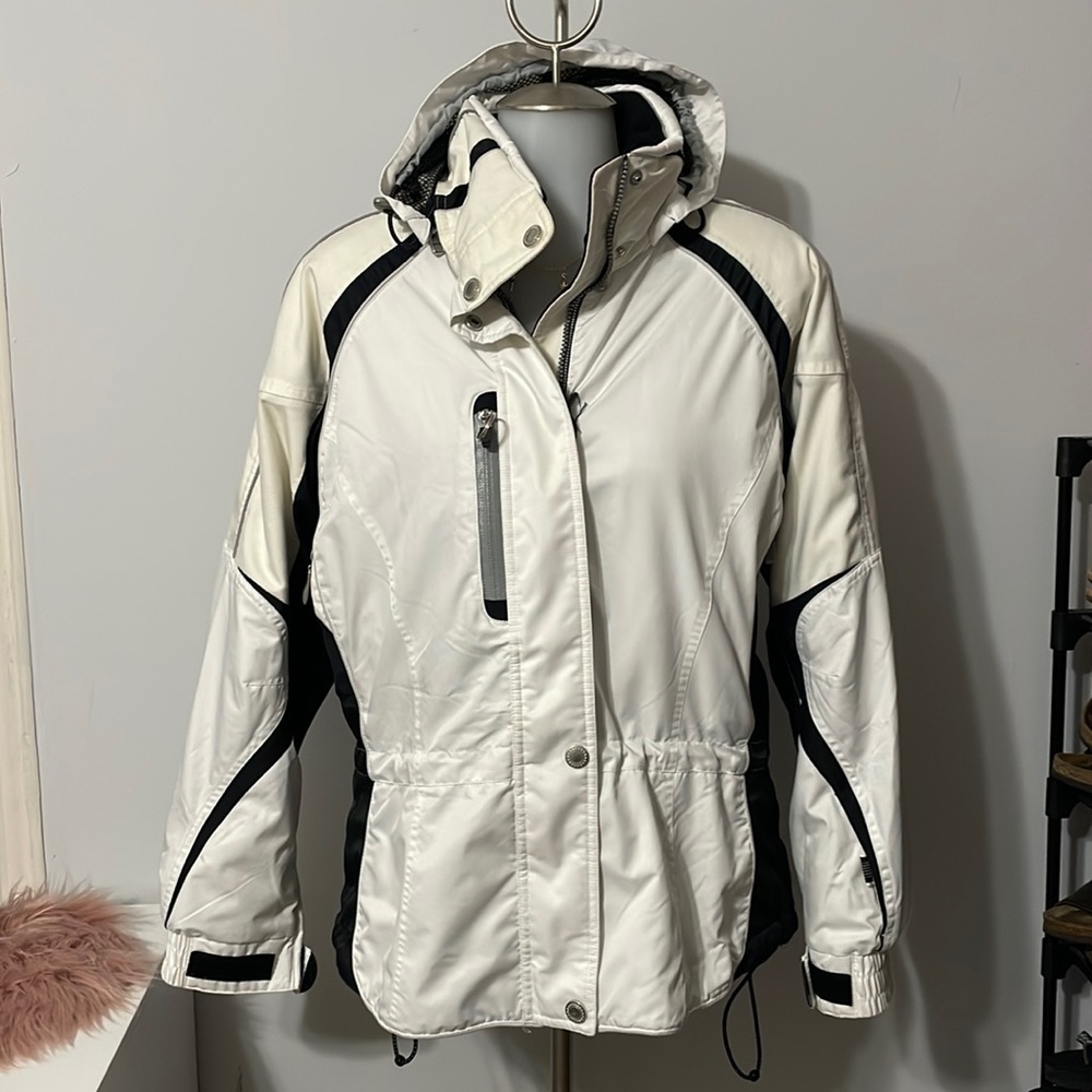 Obermeyer White and Black Ski Jacket